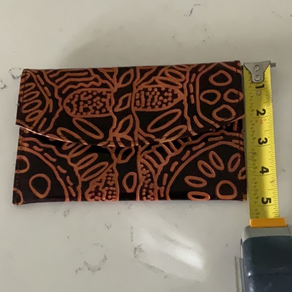 Genuine Leather from India. Vintage wallet w/2 zippers pockets/Hand Tooled/Mint - Picture 10 of 10